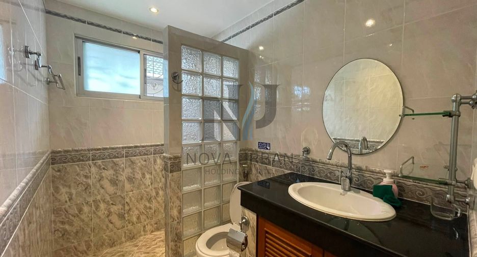 For sale and for rent 5 bedrooms villa in Jomtien, Pattaya