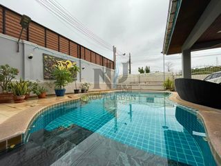 Villa en alquiler y en venta de 5 habitaciones en Bang Lamung, Chonburi