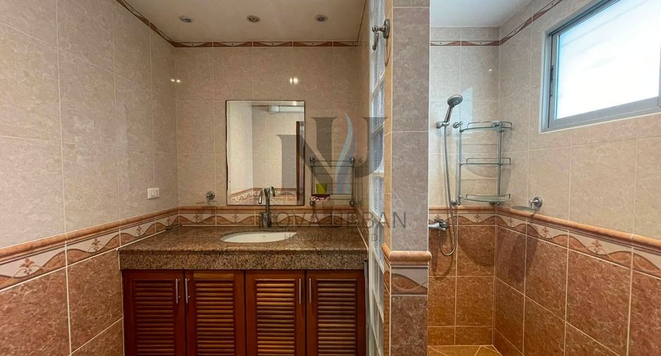 For sale and for rent 5 bedrooms villa in Jomtien, Pattaya