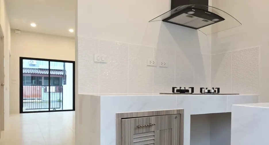 Reihenhaus zum Kauf mit 2 Zimmer in Mueang Phuket, Phuket