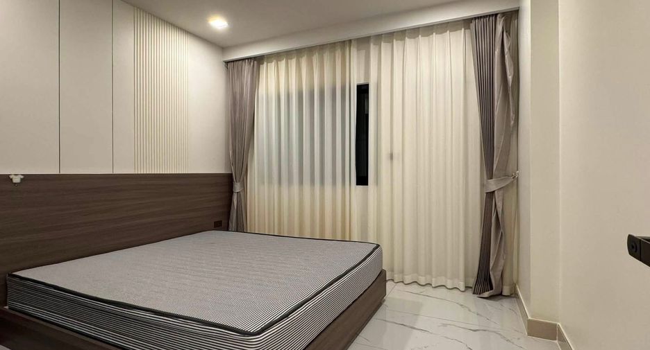 Haus zur Miete mit 5 Zimmer in Bang Lamung, Chonburi