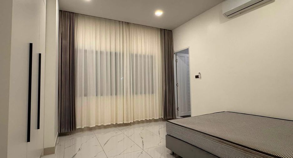 Haus zur Miete mit 5 Zimmer in Bang Lamung, Chonburi