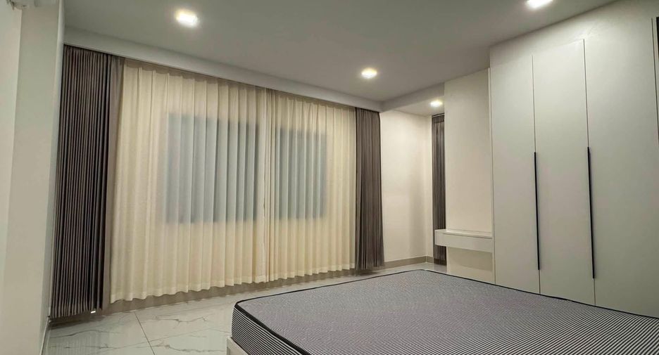 Haus zur Miete mit 5 Zimmer in Bang Lamung, Chonburi
