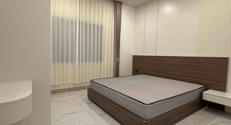 Haus zur Miete mit 5 Zimmer in Bang Lamung, Chonburi