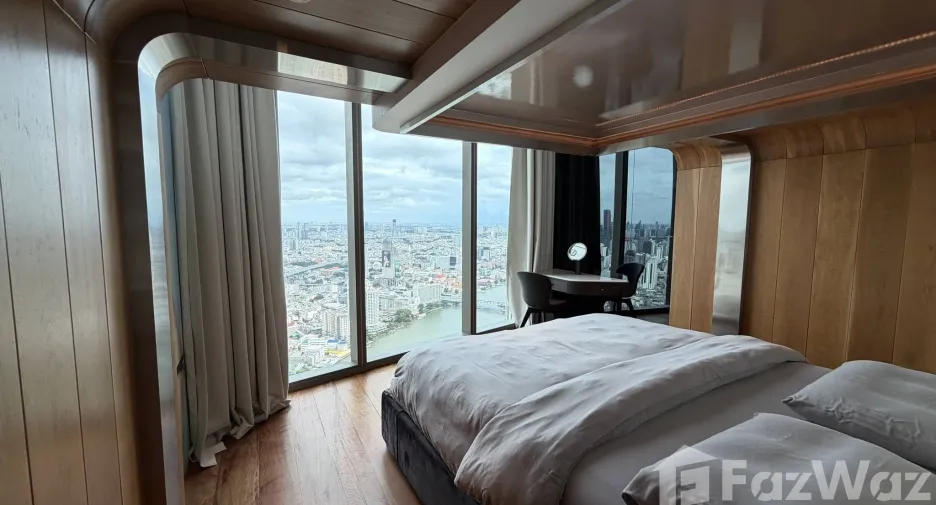 For sale 3 bedrooms condo in Khlong San, Bangkok