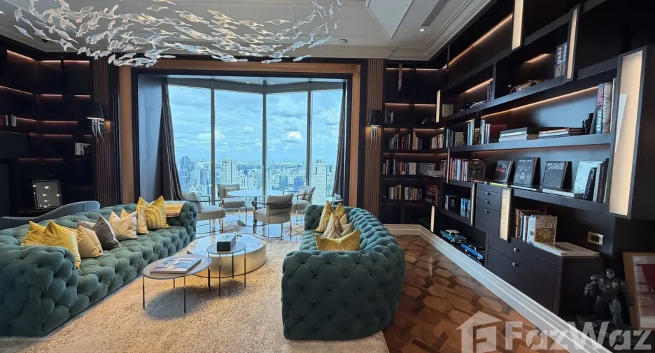 For sale 3 bedrooms condo in Khlong San, Bangkok