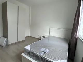 Casa adosada en venta y en alquiler de 2 habitaciones en Prawet, Bangkok