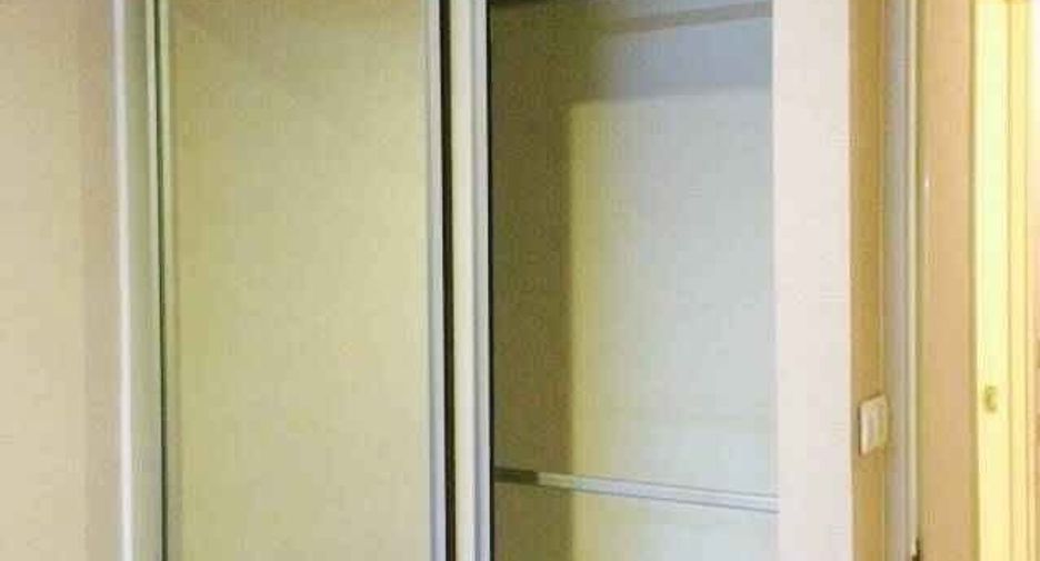 For rent 2 bedrooms condo in Yan Nawa, Bangkok