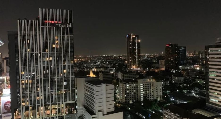 Wohnung zur Miete mit 2 Zimmer in Watthana, Bangkok