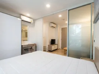 For rent studio condo in Phra Khanong, Bangkok