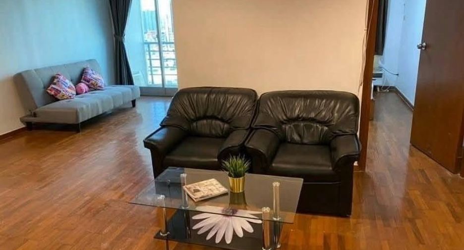 Wohnung zur Miete mit 2 Zimmer in Yan Nawa, Bangkok