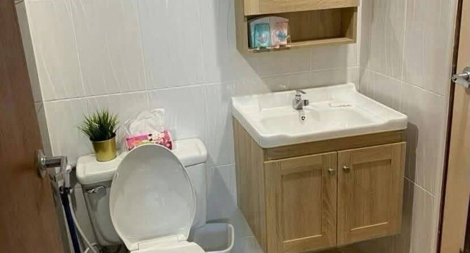 Wohnung zur Miete mit 2 Zimmer in Yan Nawa, Bangkok