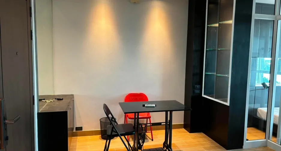 For sale 1 bed condo in Yan Nawa, Bangkok