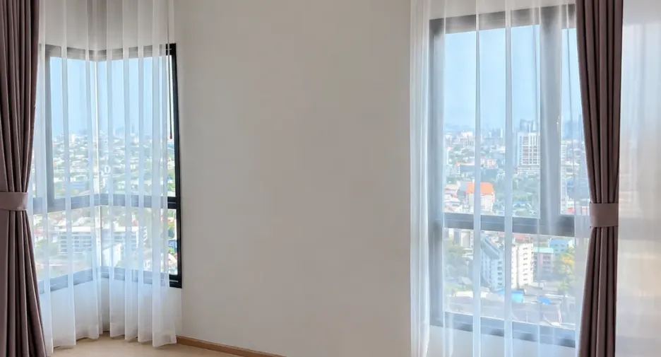 Продажа 2 спальни кондо в Щаттхана, Бангкок