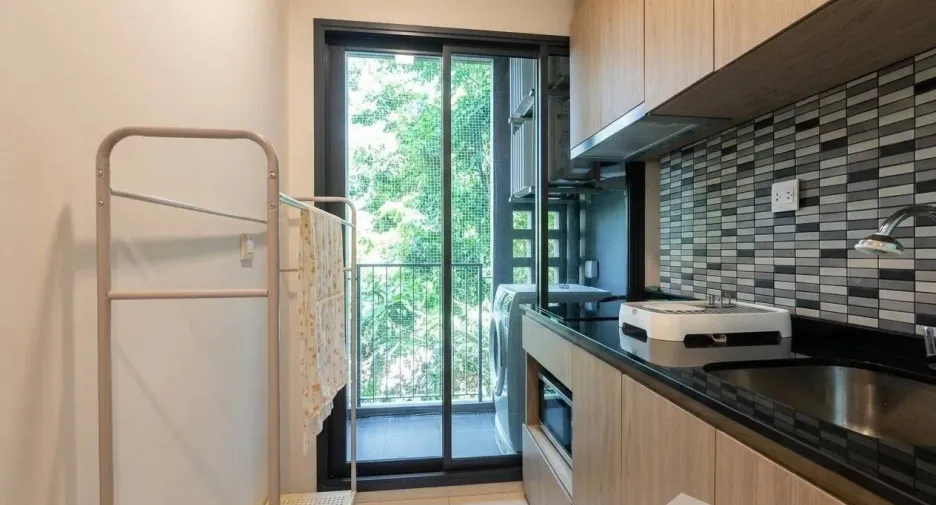 For rent 1 bed condo in Phra Khanong, Bangkok