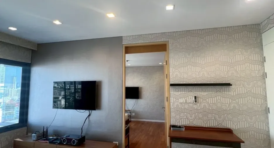 For sale and for rent 1 bed condo in Sathon, Bangkok