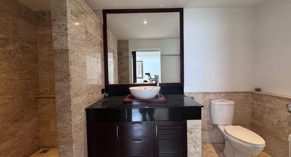 À vendre et à louer 3 chambres villa à Kathu, Phuket
