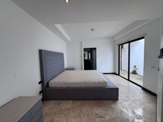 À vendre et à louer 3 chambres villa à Kathu, Phuket