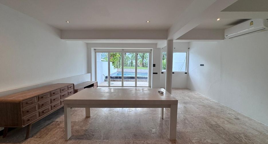 À vendre et à louer 3 chambres villa à Kathu, Phuket