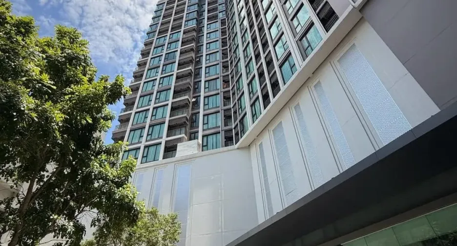For sale and for rent studio condo in Si Racha, Chonburi