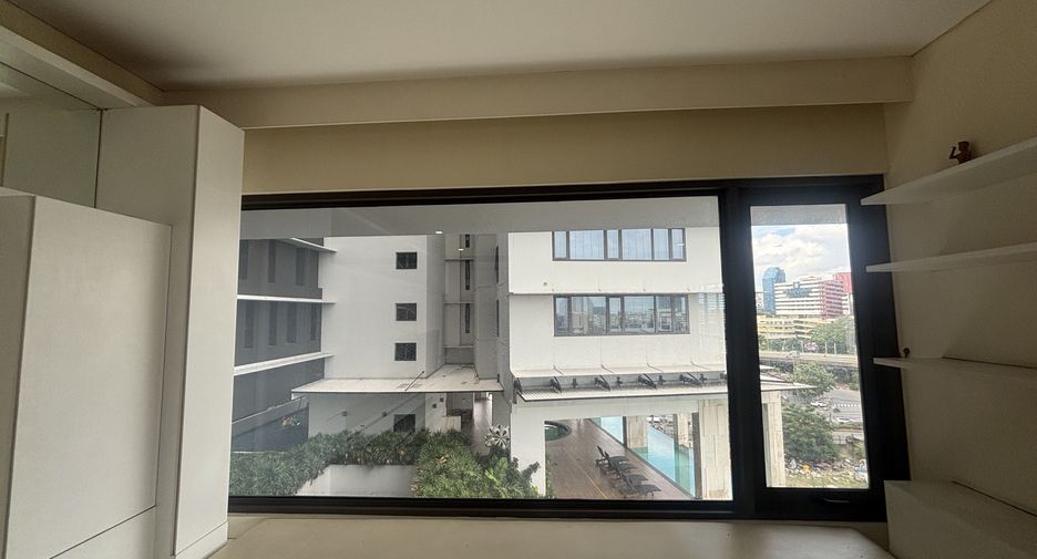 For sale 2 bedrooms condo in Sathon, Bangkok