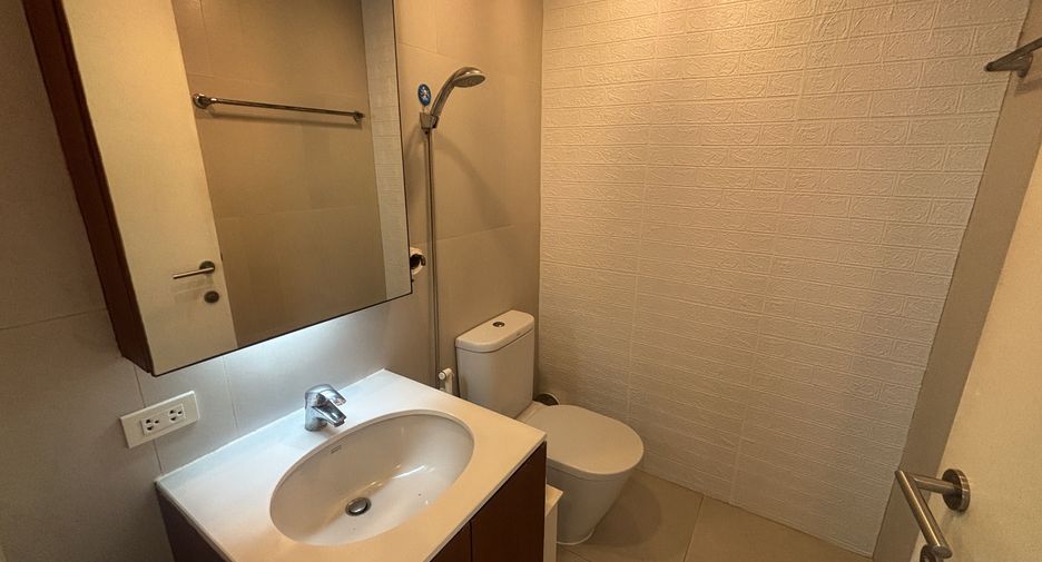 For sale 2 bedrooms condo in Sathon, Bangkok