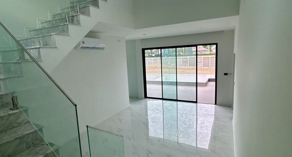 Villa zum Kauf mit 7 Zimmer in Hua Hin, Prachuap Khiri Khan