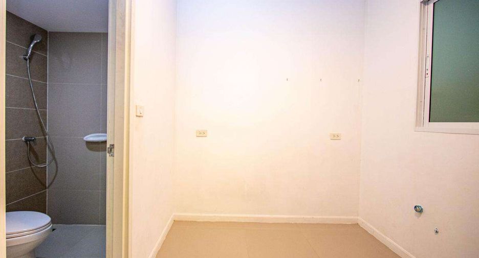 For rent 3 ベッドルーム house in San Kamphaeng, Chiang Mai