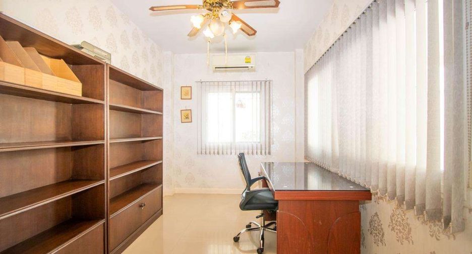 For rent 3 ベッドルーム house in Mueang Chiang Mai, Chiang Mai