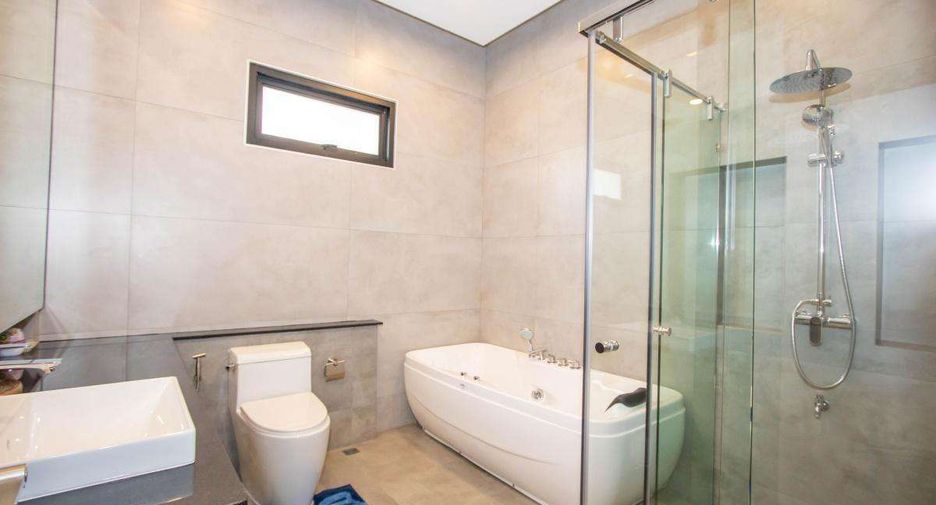 For rent 3 ベッドルーム house in Saraphi, Chiang Mai