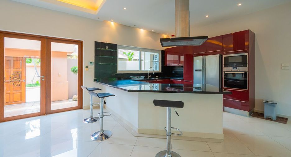 For sale 3 bedrooms house in Bang Lamung, Chonburi