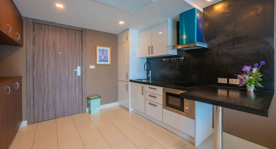 For sale 1 bed condo in Bang Lamung, Chonburi
