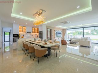 For sale 5 ベッドルーム house in Bang Lamung, Chonburi