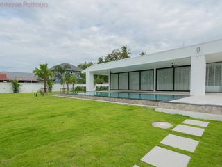 For sale 5 ベッドルーム house in Bang Lamung, Chonburi