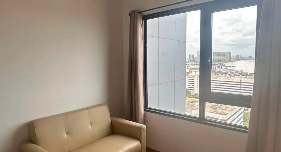 À louer studio condo à Phasi Charoen, Bangkok