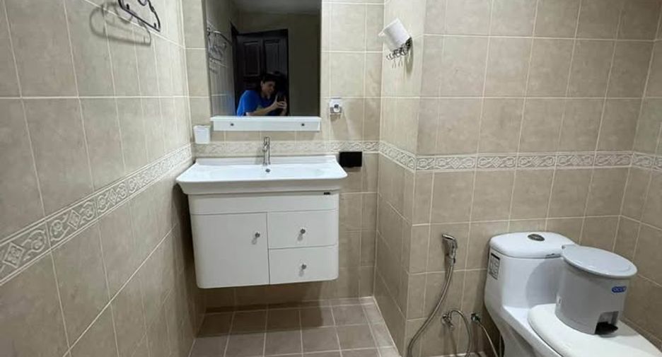 Аренда 2 спальни кондо в Йомтиен, Паттайя