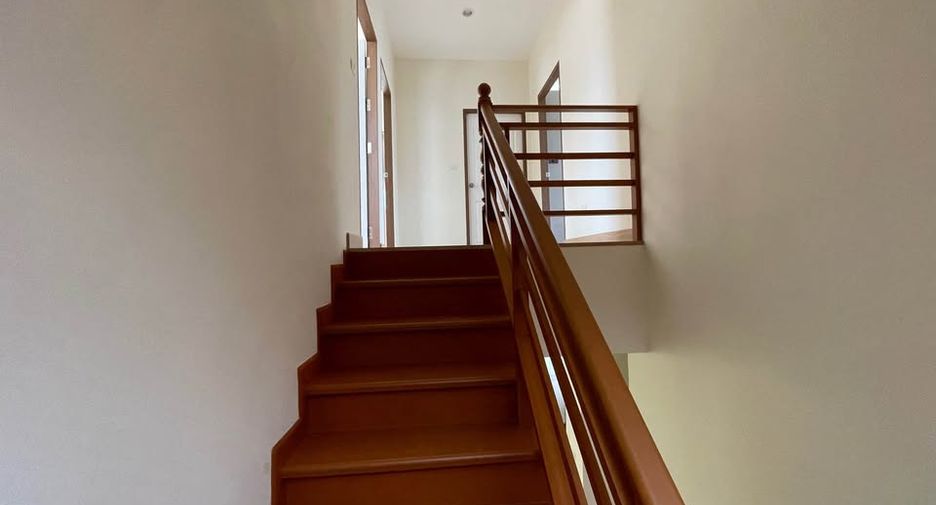 For rent 3 bedrooms house in Bang Lamung, Chonburi