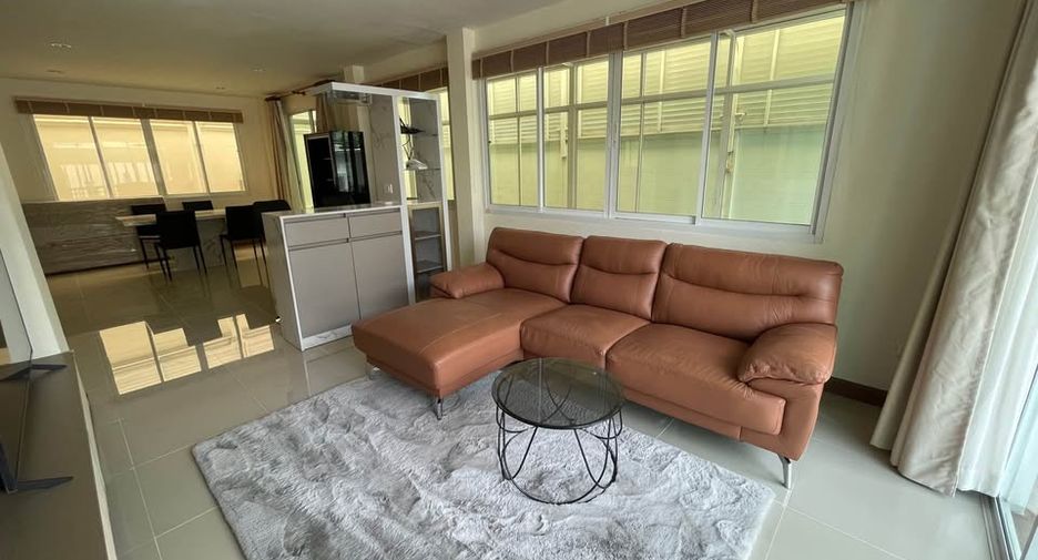 For rent 3 bedrooms house in Bang Lamung, Chonburi