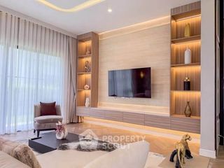 Haus zum Kauf mit 4 Zimmer in Bang Kapi, Bangkok