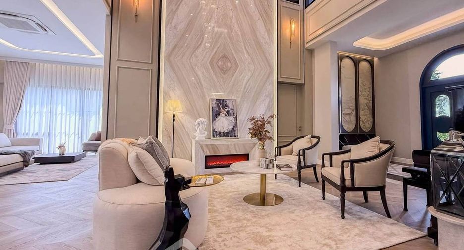 Casa en venta de 4 habitaciones en Bang Kapi, Bangkok