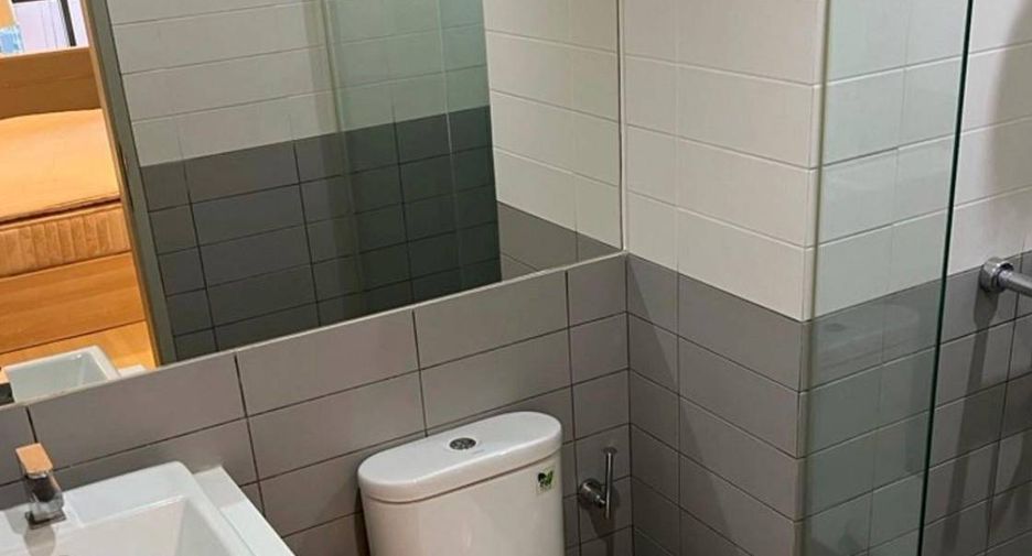 For sale 1 bed condo in Huai Khwang, Bangkok