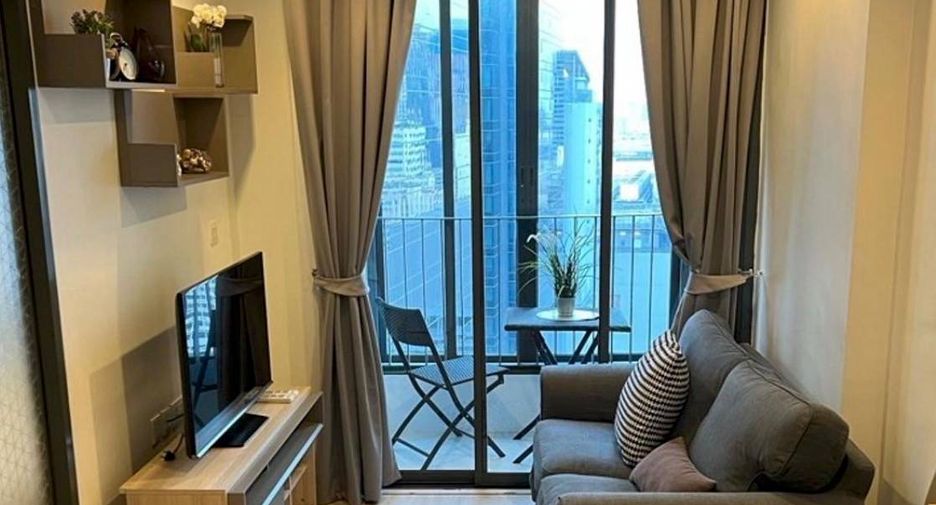For sale 1 bed condo in Huai Khwang, Bangkok