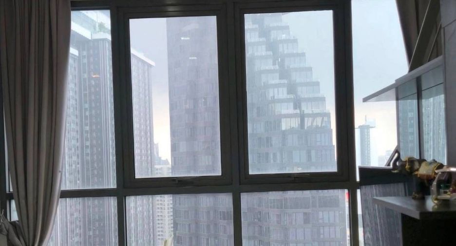 For sale 1 bed condo in Huai Khwang, Bangkok