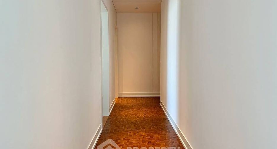 For sale 2 bedrooms condo in Sathon, Bangkok