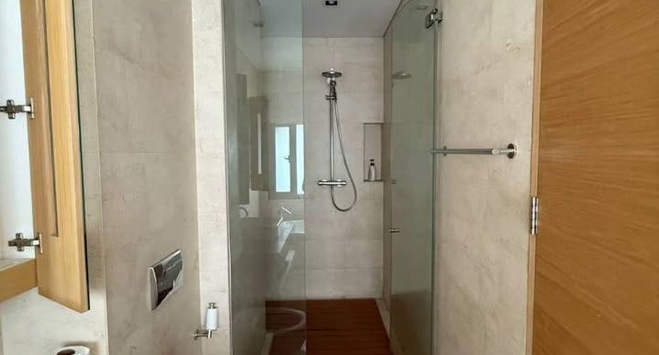 For sale 2 bedrooms condo in Sathon, Bangkok