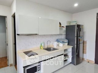 For rent 2 bedrooms condo in Phra Khanong, Bangkok