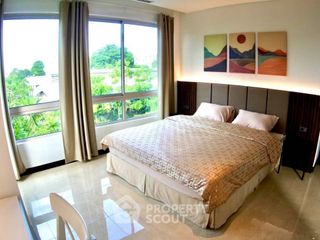 For rent 2 bedrooms condo in Yan Nawa, Bangkok