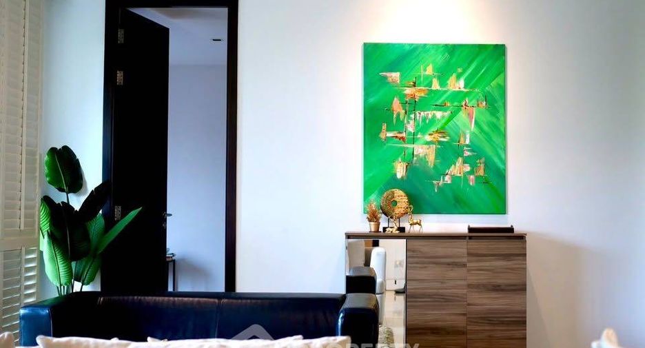 For rent 2 bedrooms condo in Yan Nawa, Bangkok