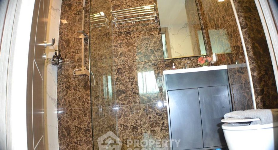 For rent 2 bedrooms condo in Bang Lamung, Chonburi