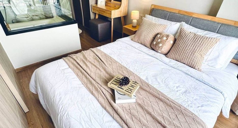 For rent 1 bed condo in Watthana, Bangkok